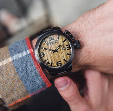 Load image into Gallery viewer, Karbon  Black Matte Stainless + Green Sandalwood - Konifer Watch